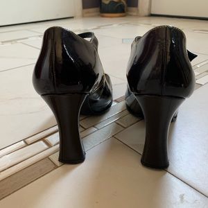 Prada MaryJane Deep Brown Patent Leather Sze 6